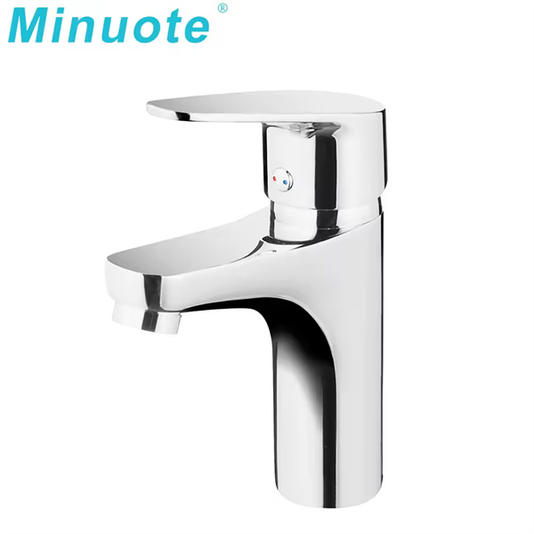 Easy installation and maintenance of a single handle faucet.