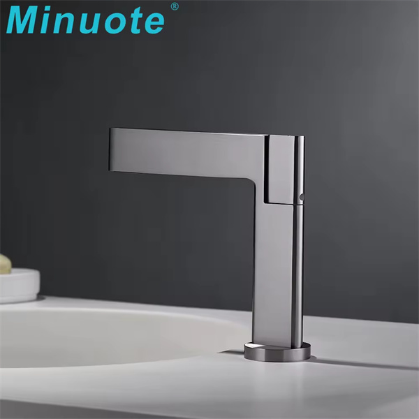 Efficient Water Flow with One-Hole Bathroom Sink Faucets
