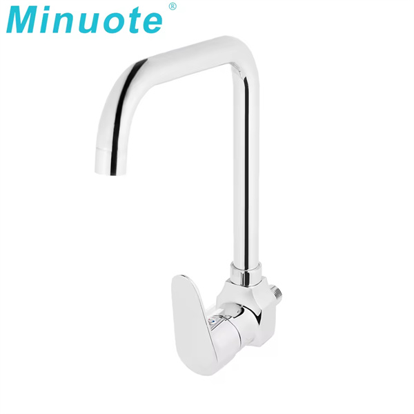 Why You Should Consider a Pull-Out Kitchen Tap