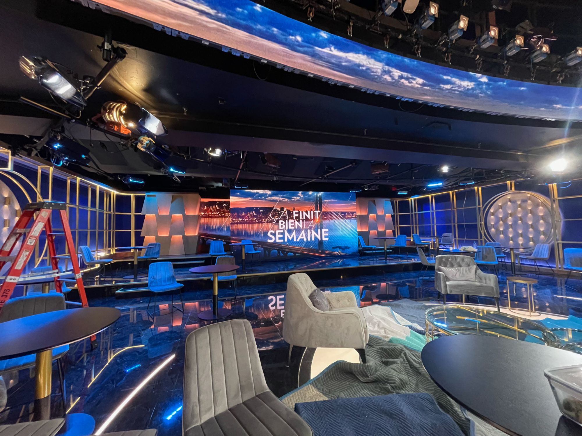 Una stazione televisiva europea studiox1.9i