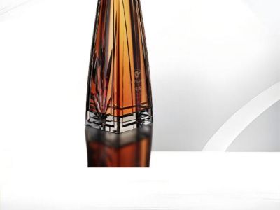 Por qué invertir en una botella de whisky premium aumenta el valor percibido