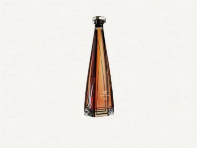 Un análisis profundo sobre la fabricación de una botella de ginebra Flint de alta transparencia