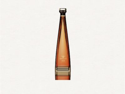 La claridad y textura superiores de un frasco de licor de vidrio premium