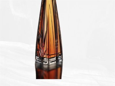 Cómo encontrar un proveedor confiable para la fabricación de botellas de vodka a gran escala