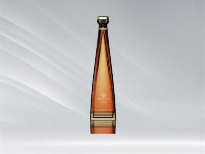 Parfum vs. Botol Minuman Beralkohol: 3 Perbezaan Utama dalam Piawaian Kualiti
