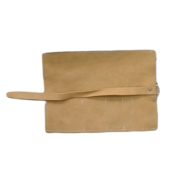 Parfait pour une utilisation domestique ou professionnelle, notre sac à outils en forme de clé est indispensable.