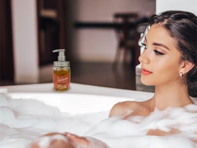 Tea Tree Oil Shower Gel for Dandruff Clinically Proven to Reduce Flakes