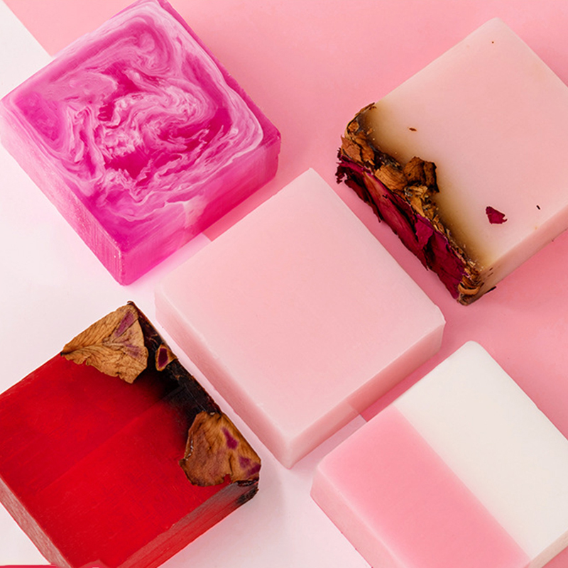 Antibacterial Hand Soap with Moisturizers Prevents Dryness & Cracking