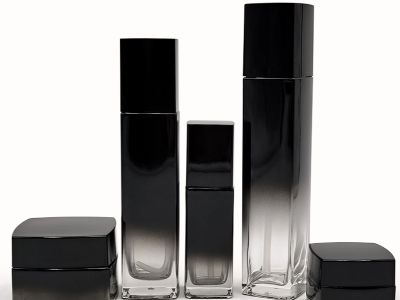 Four Key Things to Know About Luxury Skincare Bottles