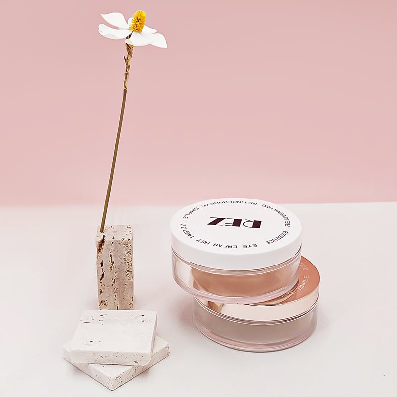 New Design flat Glass Cosmetic Jar With Electroplated silver gold lid HY-1871