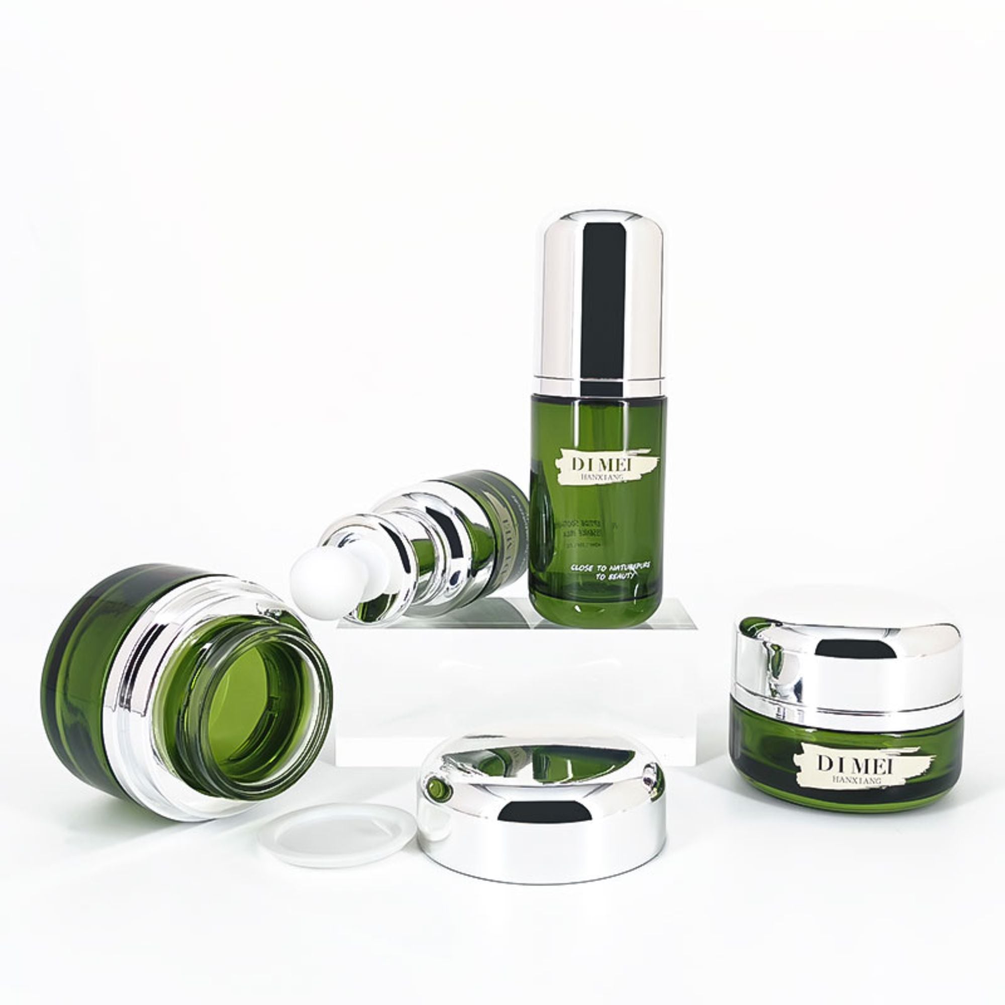 Custom Round capsule style lotion Skincare packaging set HY-2335