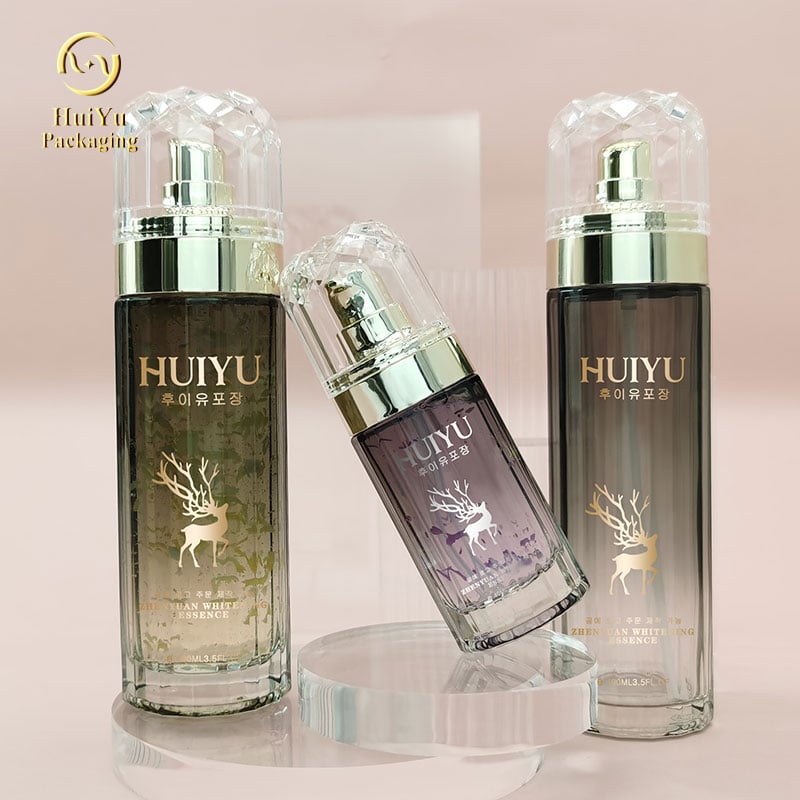 Round empty skincare glass spray bottle cosmetic packaging with pump HY-2366
