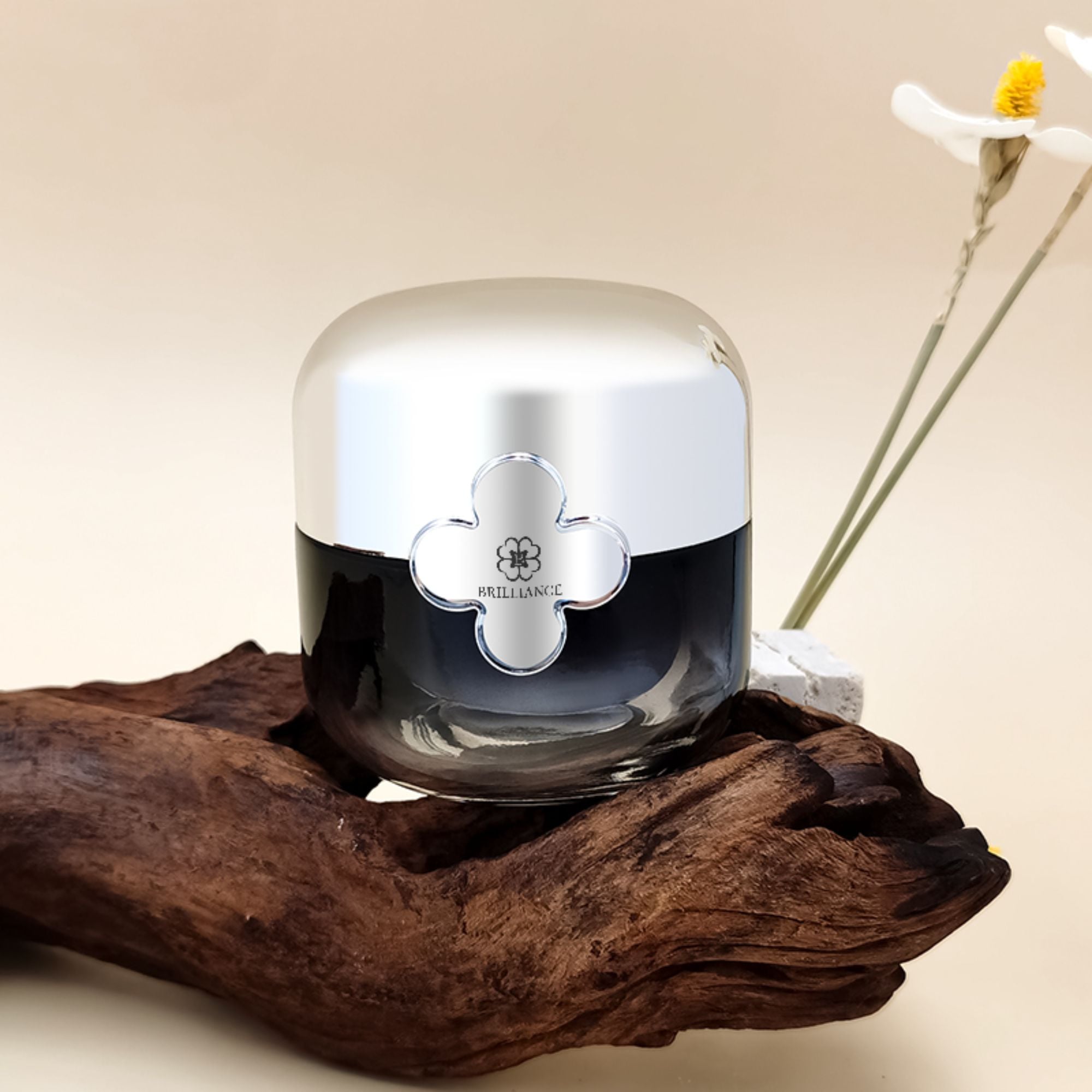 Luxury Cream Glass Skincare Bottles and Jars Set With ball cap HY-2423