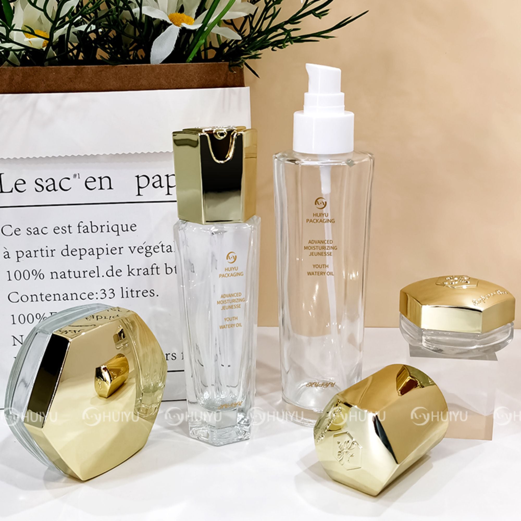 New cosmetic bakhoor jar screw cap Round glass bottle HY-1830
