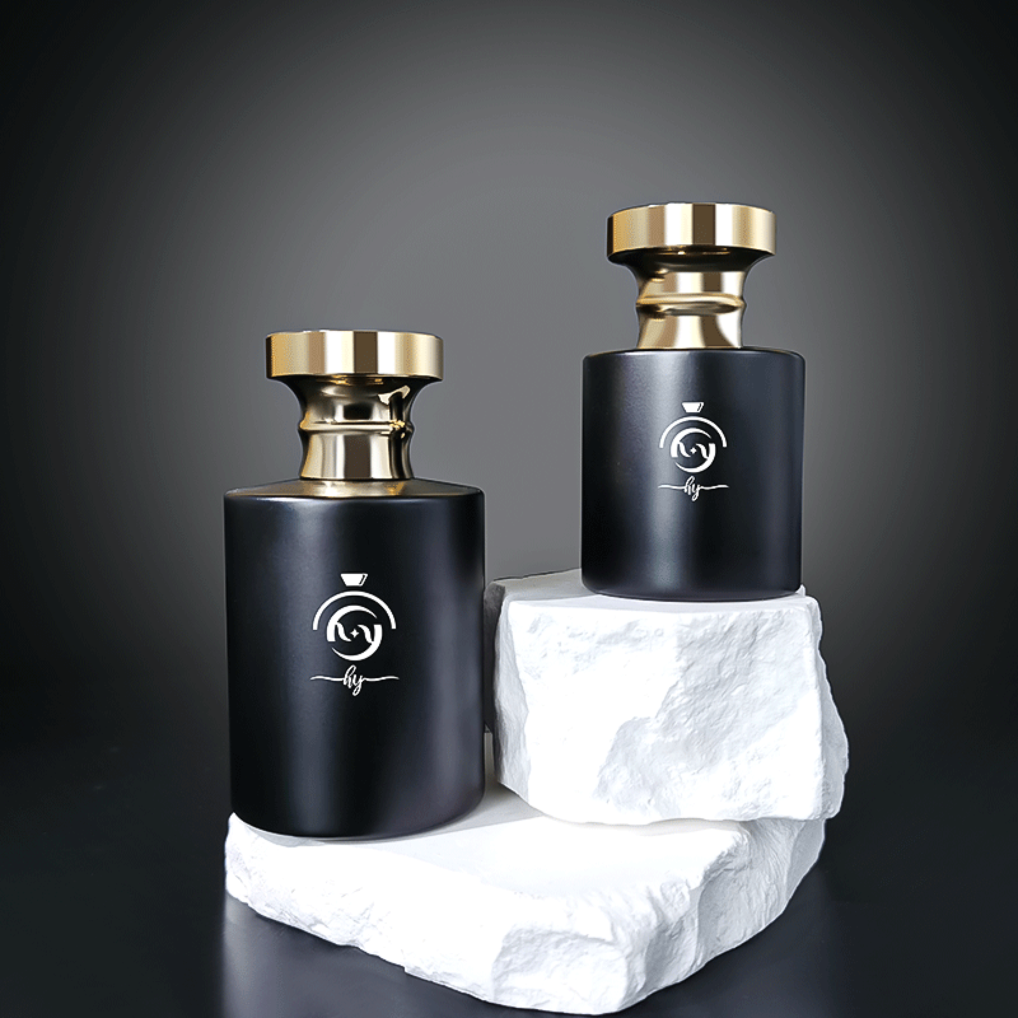 Černá vůně Parfum sprejová lahvička Klasická čtvercová víčka HY-P310