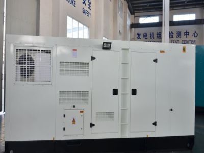 Special Generator for Data Centers: Redundant Systems to Protect Critical Servers