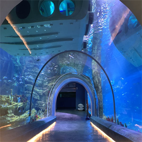 Ukuphonononga ubuchule obubanzi kunye nokuqina kwamaphepha e-acrylic kwii-aquariums