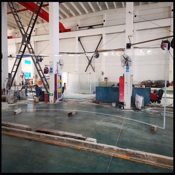 An toàn và thời trang với các tấm acrylic có thể tùy chỉnh cho hồ bơi của bạn