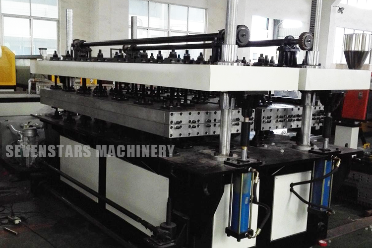 915mm Expressway soundproofing board making machine PC hollow sheet production line manufacture
