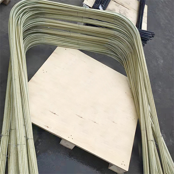 Green Fiberglass Grating for Outdoor Applications