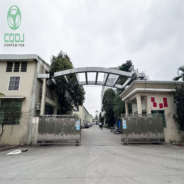 cọc sợi thủy tinh dài 8 feet dùng cho hoạt động trồng trọt công nghiệp