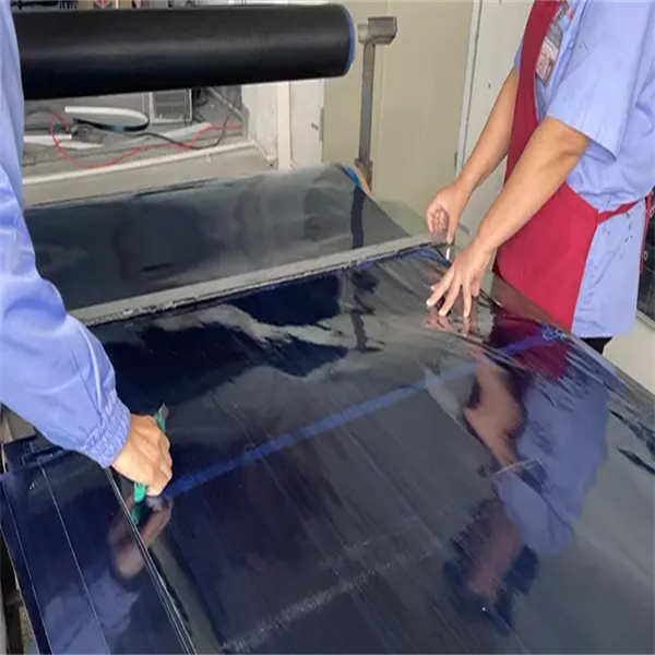 Non-Slip Fiberglass Mesh for Increased Grip and Traction