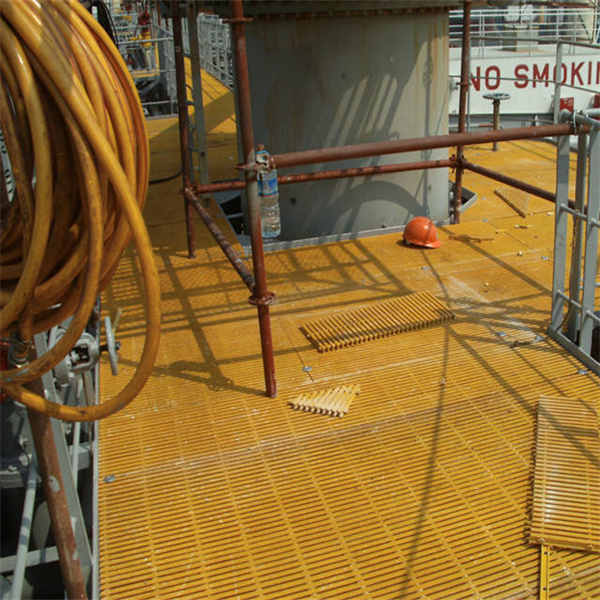 Molded Grating for Safety and Durability in Industrial Environments