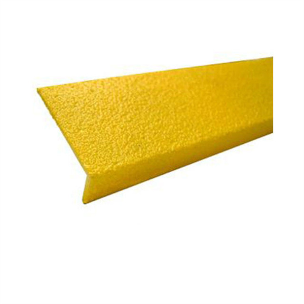 Hiểu về quy trình sản xuất và các đặc tính độc đáo của ống thủy tinh quấn sợi.