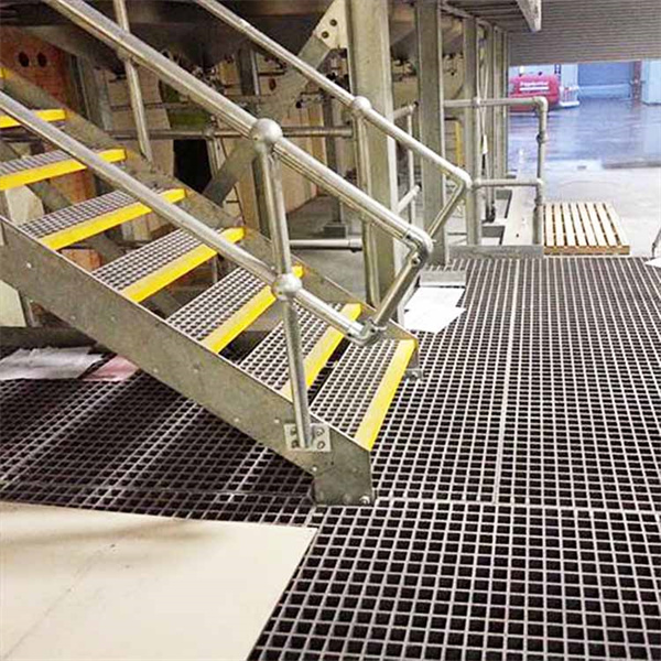Como o Tubo Redondo de FRP está Revolucionando os Materiais Tradicionais?
