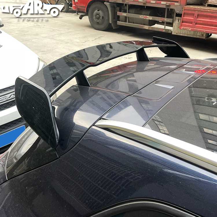 GLA200 spoiler
