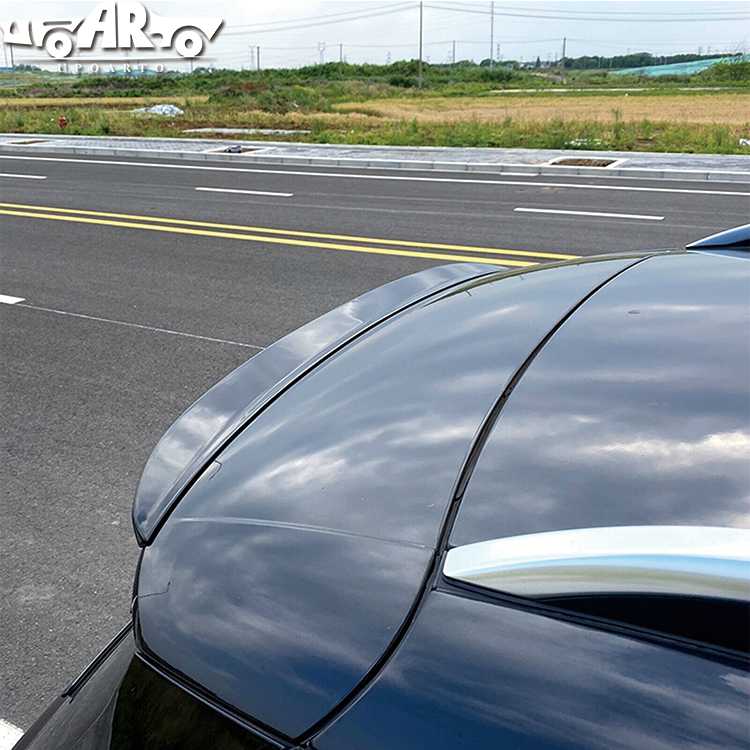 benz w167 spoilers