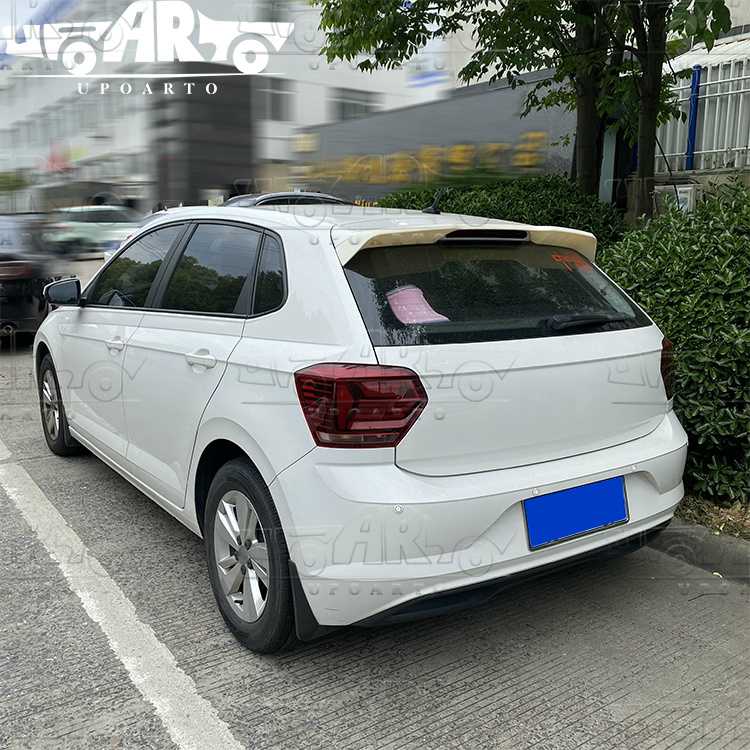 spoiler hatch polo 2019
