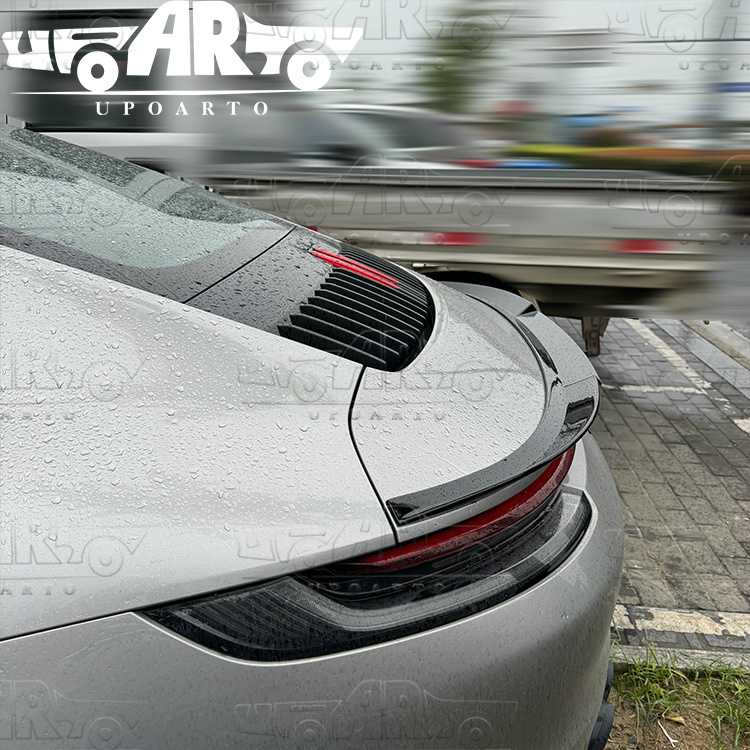 porsche 992 carrera spoiler