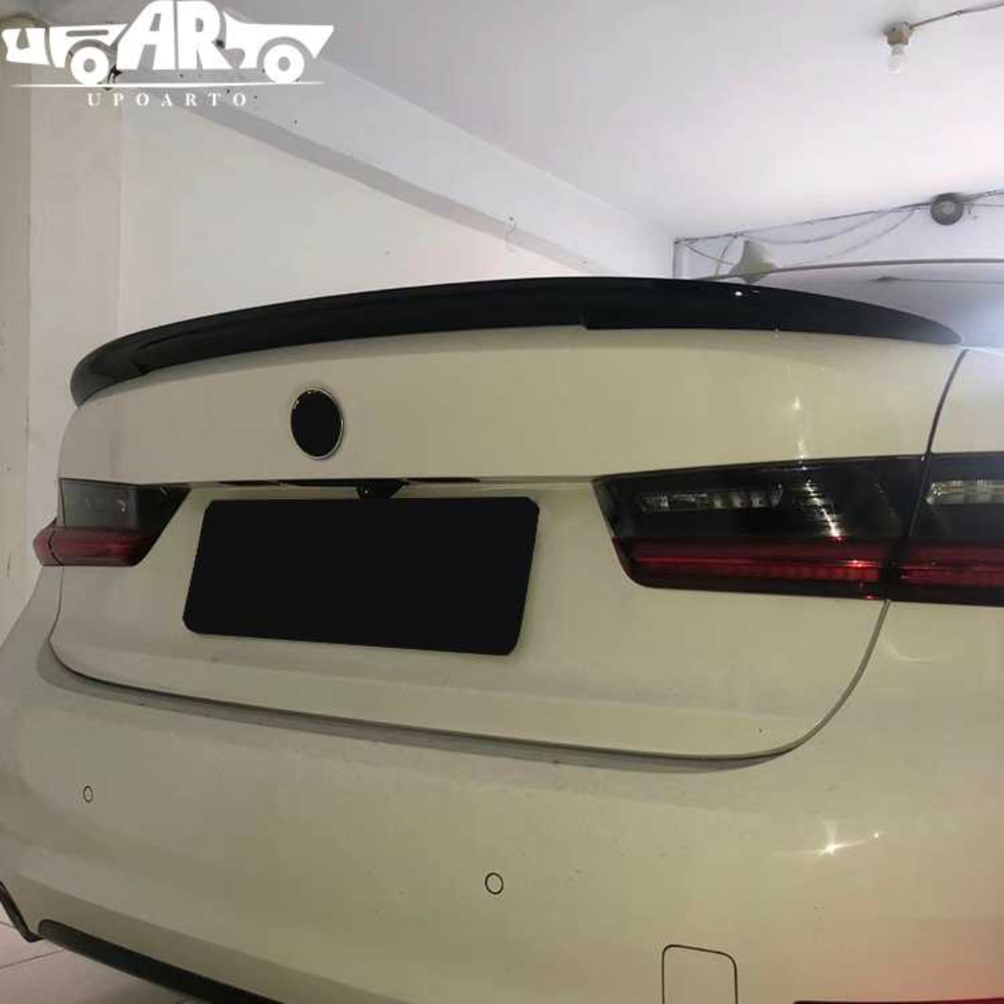 AR-BMW-019 P Style Zadný splášť pre BMW 3 Series G20 2020+