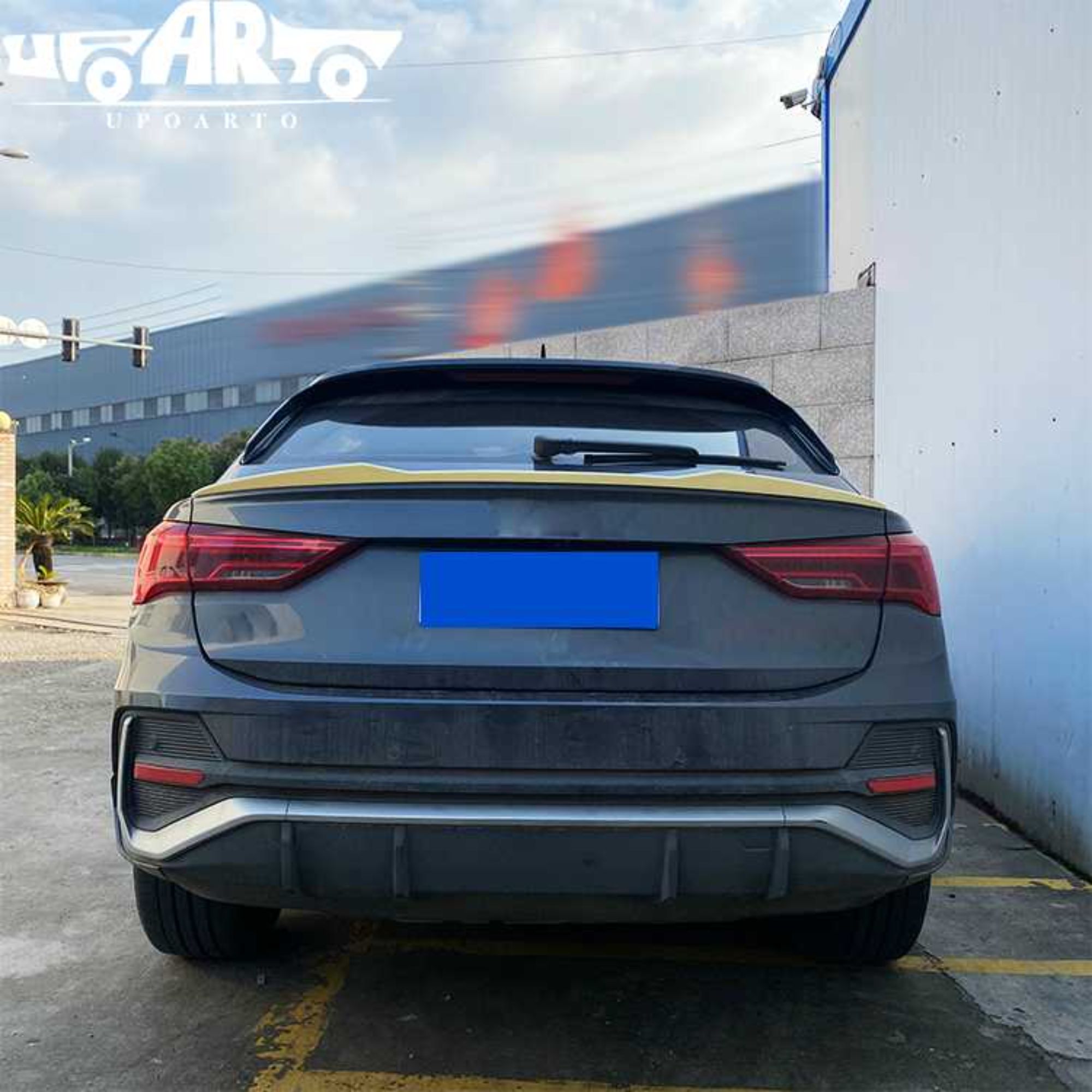 AR-AUDI-048 የAudi Q3 F3 Sportback 2019+ ማዕከላዊ አስተካክል