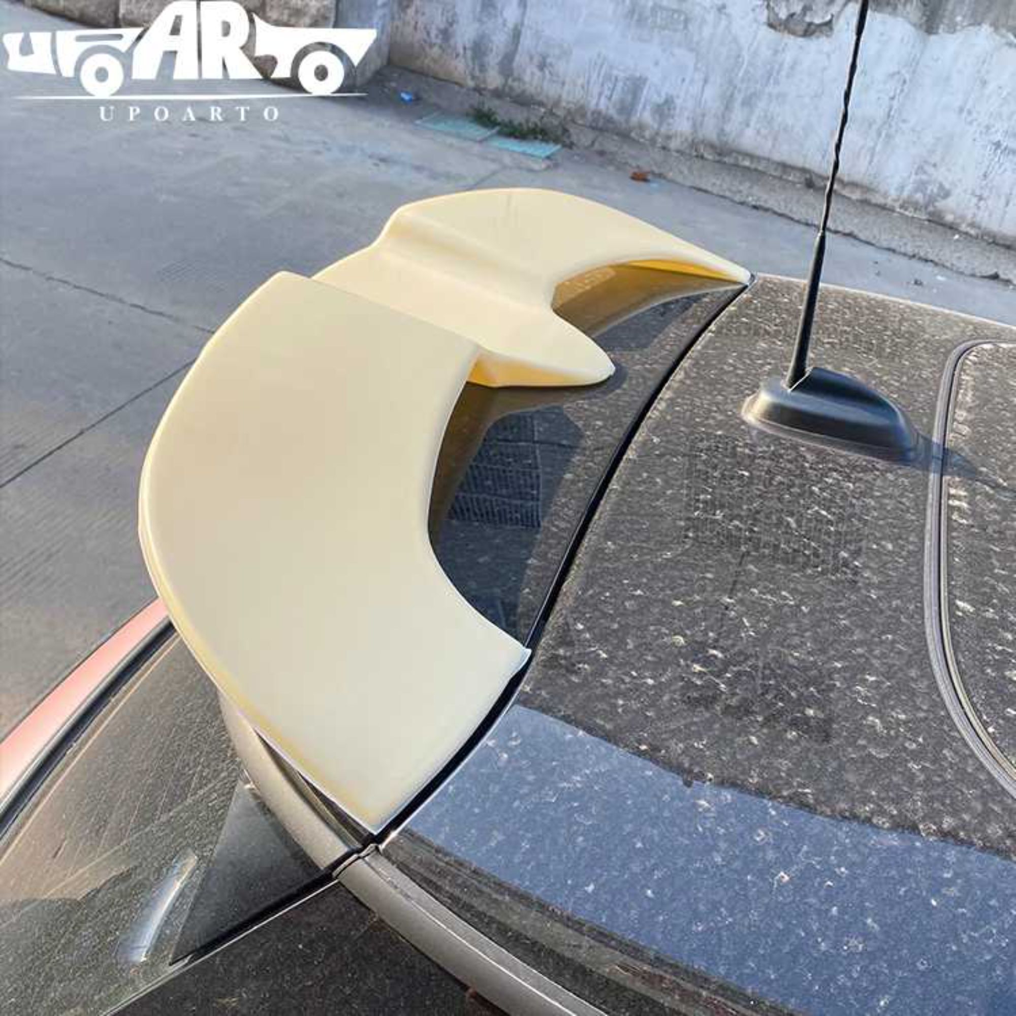 AR-BMW-0106 Zadný splášť pre BMW F56 od 2013