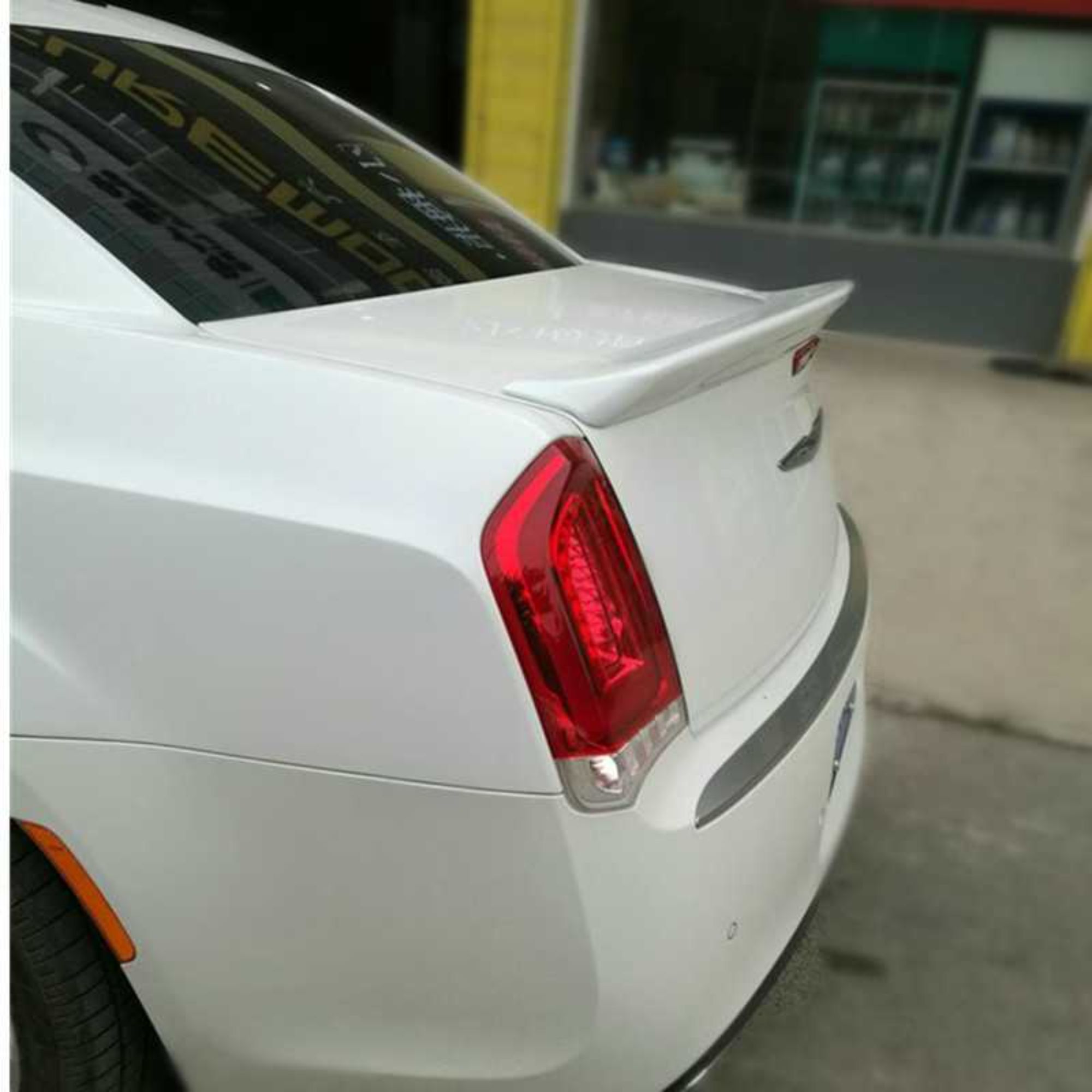 AR-Chrysler-001 Zadní spoiler pro Chrysler 300C 2011-2018