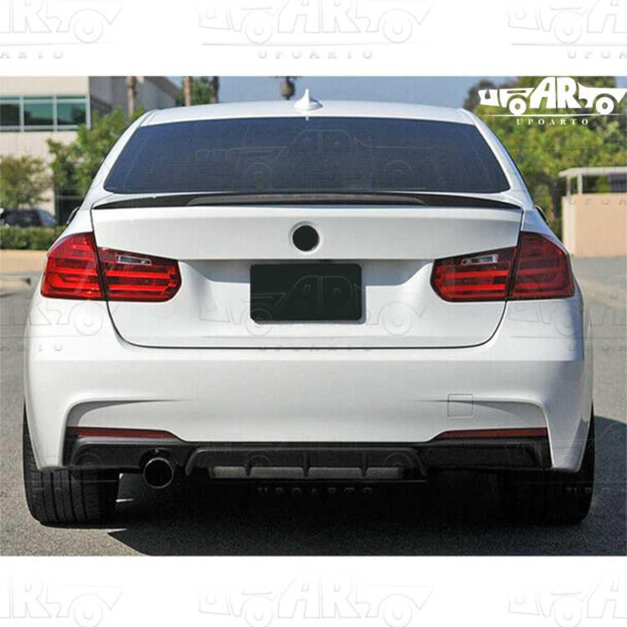 AR-BMW-0193 Labbra posteriori con tubi di scarico singoli a sinistra per BMW 3 Series F30 2012-2018