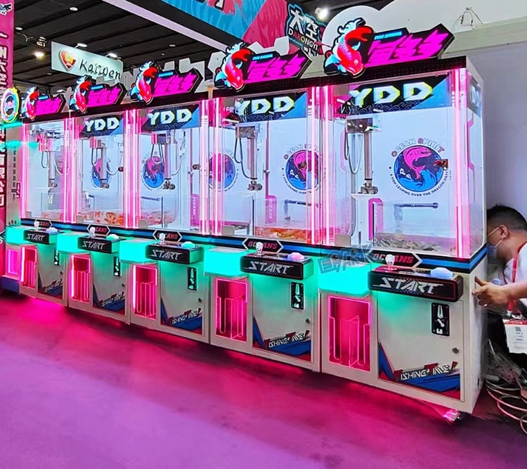Coin Operated Australian Plush Claw Machine Arcade Crane Plush Toys Claw Machine supplier