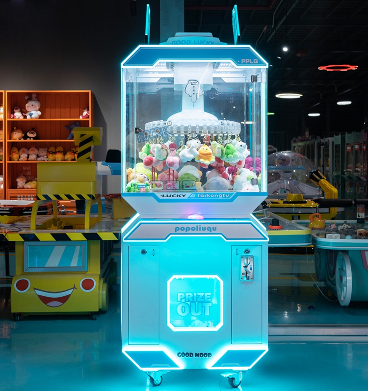 Coin Operated Game Machine Clip Prizes Game Machine Arcade Game Toy Vending Machine manufacture