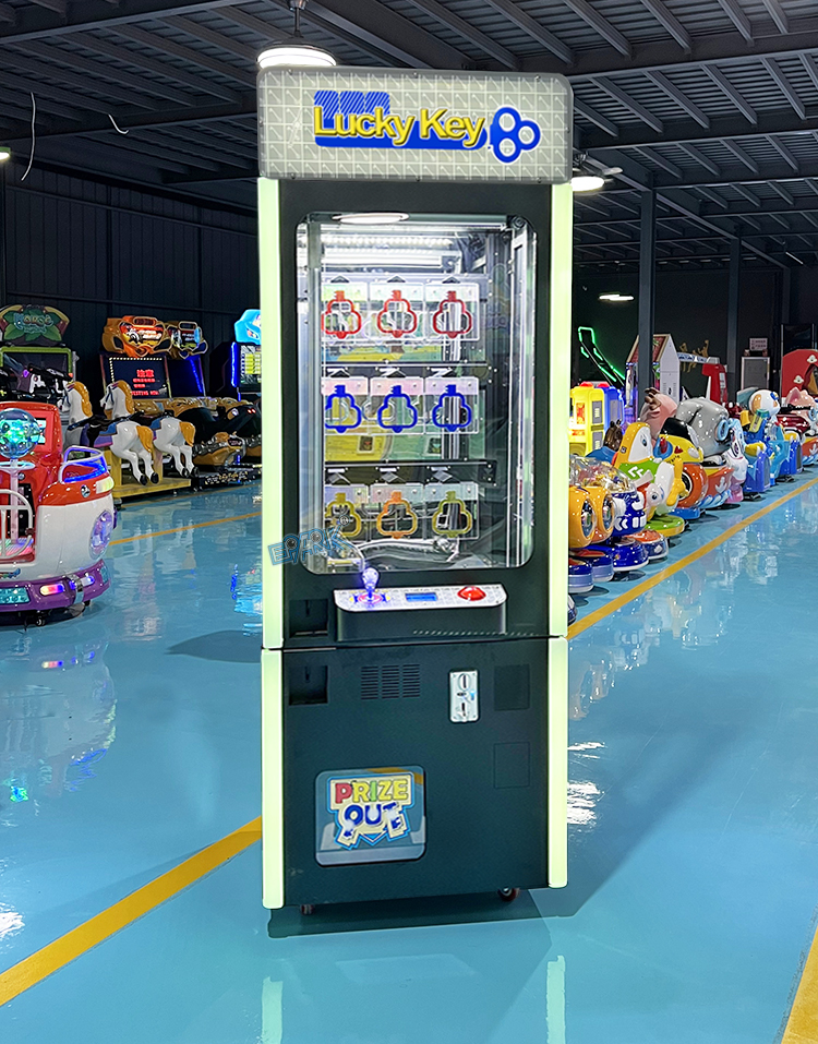 Coin Operated Arcade Game Machine Key Master Vending Machine Key Master Machine manufacture