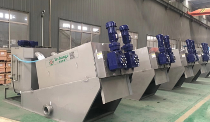 Our new snail sludge dewatering machine was successfully delivered!