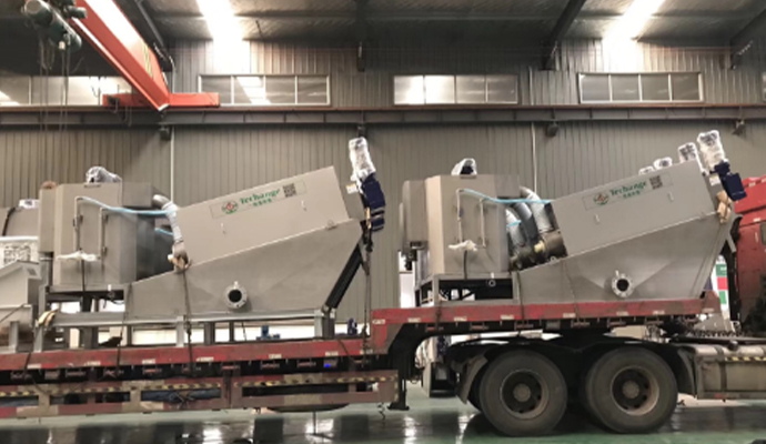 Our new snail sludge dewatering machine was successfully delivered!