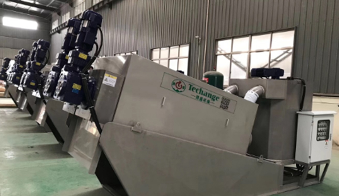 Our new snail sludge dewatering machine was successfully delivered!