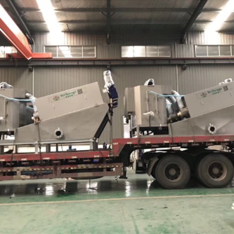 Our new snail sludge dewatering machine was successfully delivered!