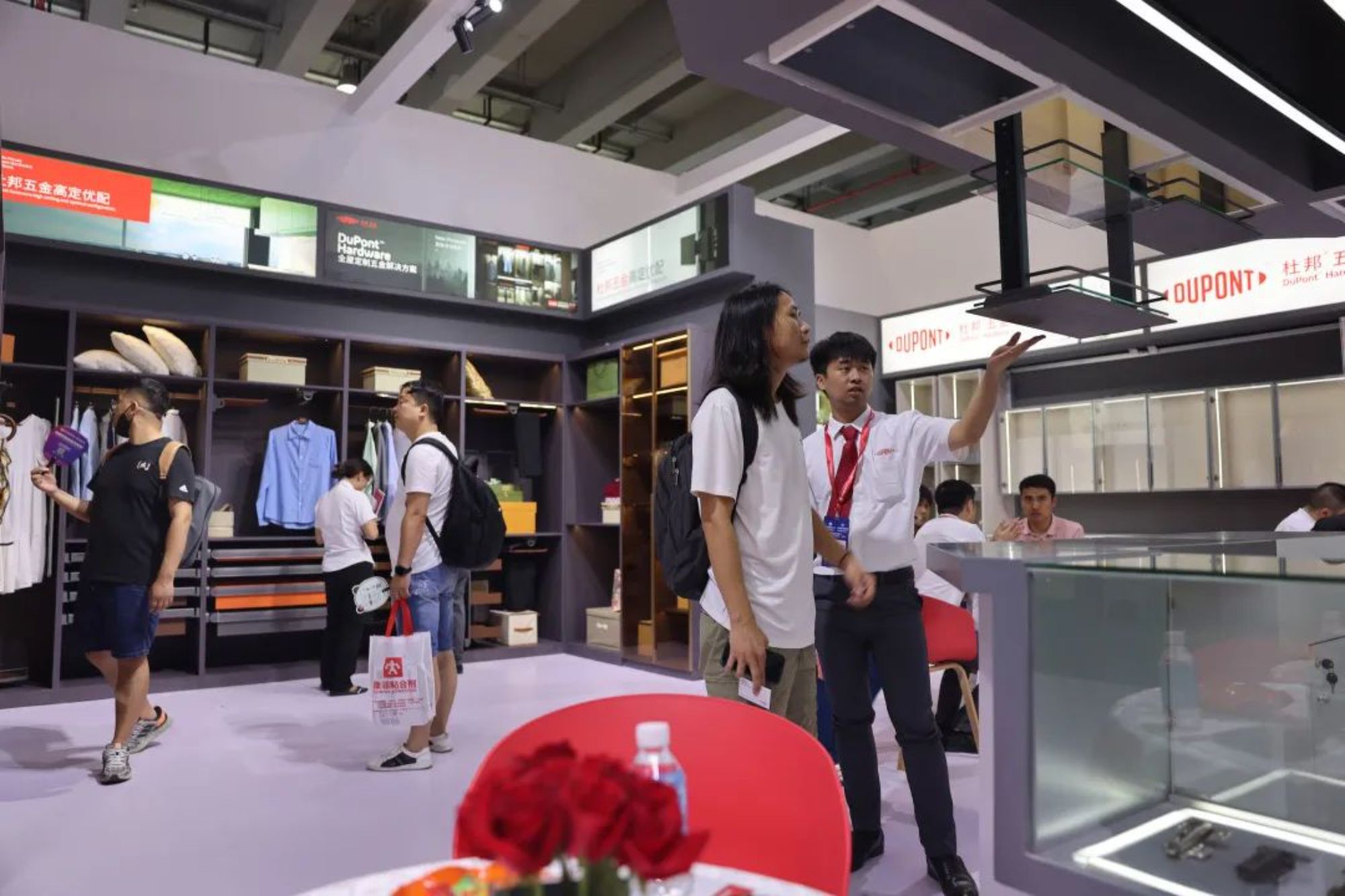 Na 25. čínskej výstave stavebného priemyslu (Guangzhou) zazrel hardvér DuPont sensačne a získal veľkú obľubenosť!