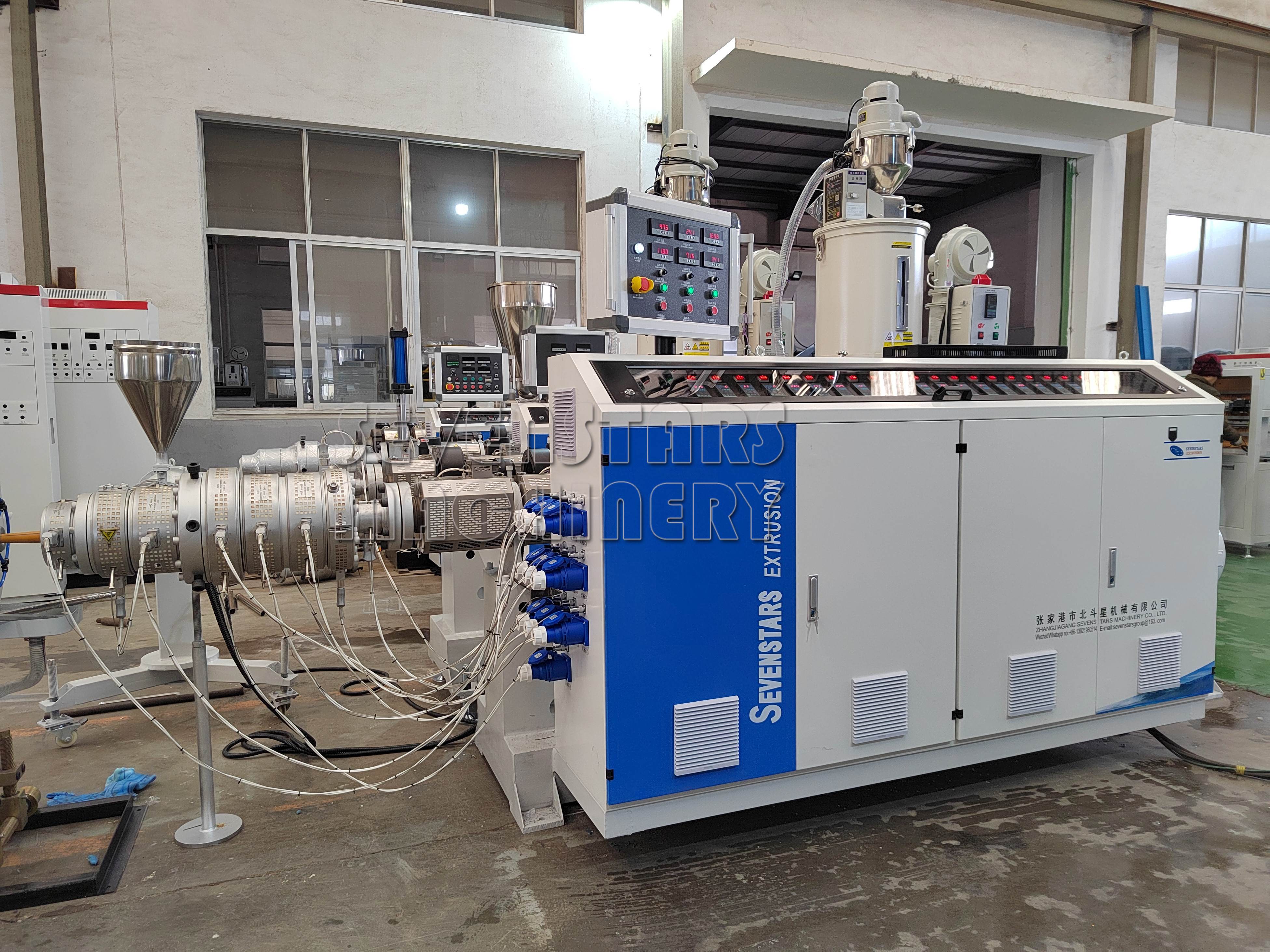 High Efficiency Plastic Pe Hdpe Ldpe Pipe Making Machine Production Machinery Line for Hot and Cold Water supplier