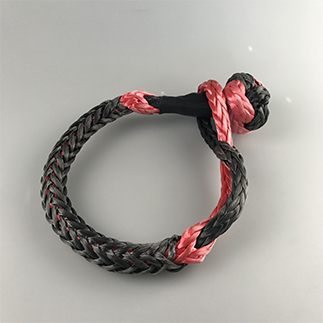 Benefits of Upgrading to Soft Shackles for Towing and Recovery