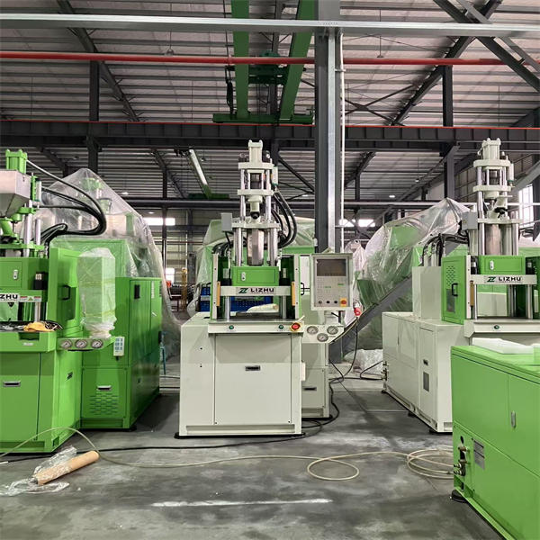 Common Applications of Plastic Injection Molding in the Automotive Industry