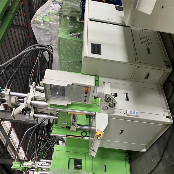 Combining Injection Molding and Additive Manufacturing